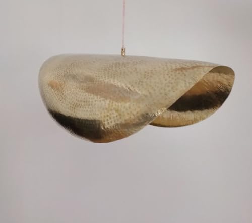 Suspension doré en laiton de 50 cm pour salon convivial