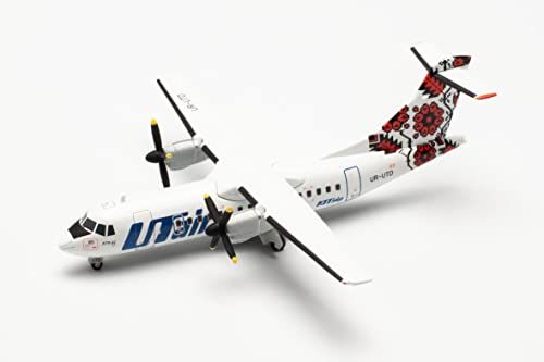 herpa airplane model UTair-Ukraine ATR-42-300 UR-UTD, scale 1:200, aircraft model for diorama model building - Image 4