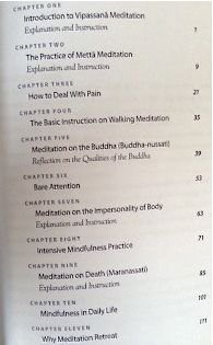 Paperback Mindfulness Meditation Made Easy Book