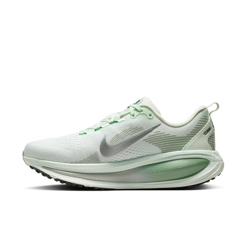 Nike Vomero 18 HM6804 Chaussures de course sur route pour femme, Barely Green Metallic Silver Steam, 38 EU
