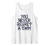 Découvrez ce design amusant « You Never Regret A SWIM » disponible sur une variété d'articles intéressants qui font un excellent cadeau d'équipe de natation, cadeau d'entraîneur de natation, cadeau de natation, cadeau de nageur ou cadeau pour papa nageur.