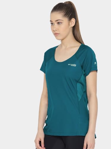 Image of Columbia Women's Solid Regular Fit Titan Ultra II Short Sleeve