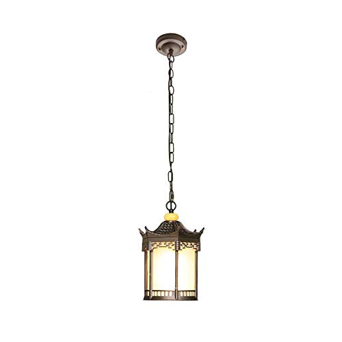 Lanterne suspendue extérieure étanche pour illuminer vos soirées sur le balcon