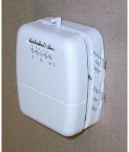 Heat/Cool Intertherm Thermostat with Sub-Base