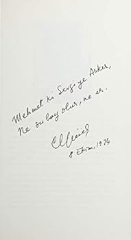 Paperback Bir Siyasinin siirleri [Turkish] Book