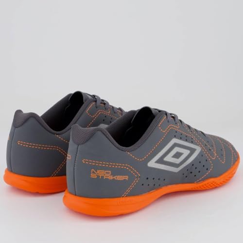 Chuteira Umbro Neo Striker Futsal 38