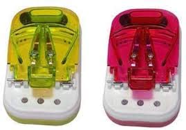 SDS Jadoo Universal Battery Charger for Mobile and Cameras (2 pics Set)