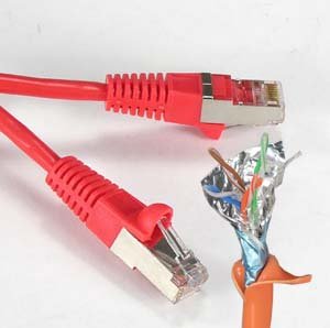 Cable Patch Cat5E Apantallado Rojo 4 pies miniatura 1