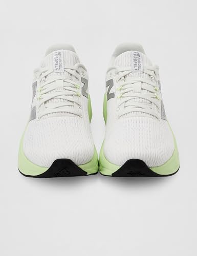 Image of New Balance Women FC Propel Running Shoes