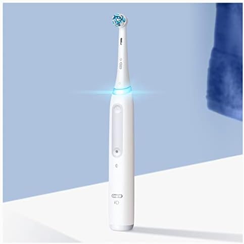 Oral-B iO Seria 4 Szczoteczka Elektryczna, 1 Końcówka do Szczoteczek Elektrycznych, 1 Etui Podróżne, Prezent dla Kobiety/Mężczyzny, Biała