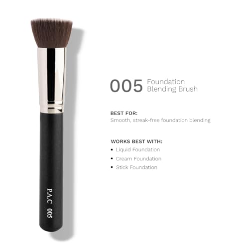 Image of PAC Foundation Brush 005