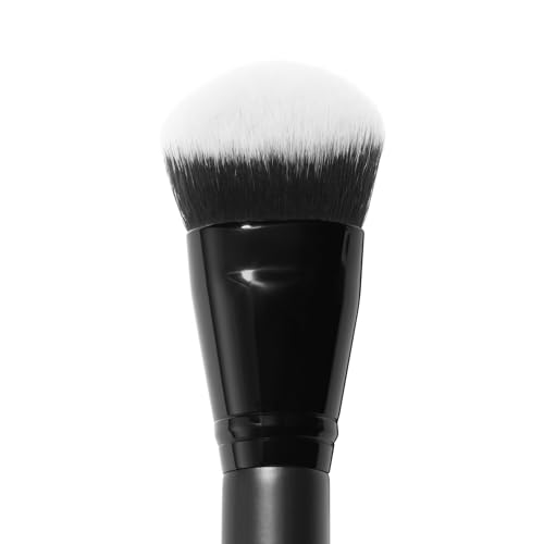 e.l.f. Smooth Swipe Foundation Brush, Face Makeup Brush For A Natural-Looking Finish, For Liquid & Cream Formulas, Vegan & Cruelty-Free - Image 3