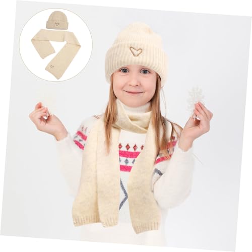 Conjunto de gorro y bufanda de punto suave con bordado delicado 6