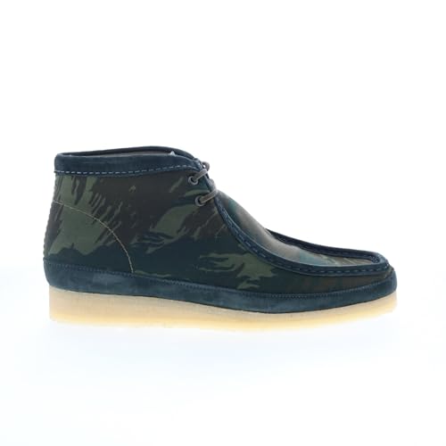 Image of Clarks Mens Wallabee Boot Green Chukkas Boots Boots 7.5