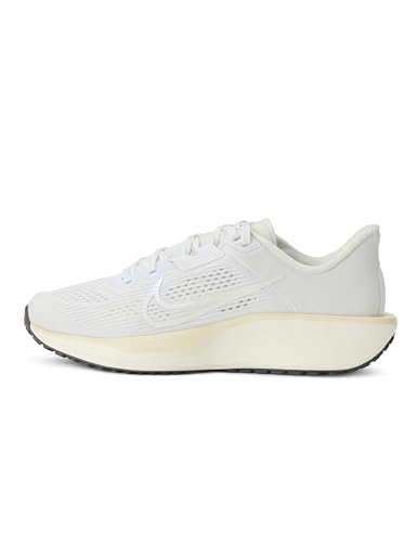 Image of Nike Womens Quest Running Shoes