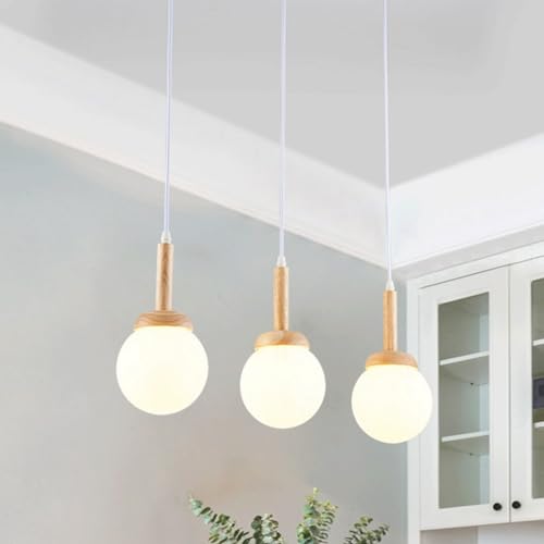 Lámparas colgantes japonesas de madera para iluminar tu isla de cocina con calidez 3