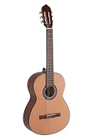 Cedar Top, Okoume back and sides Okoume guitar neck with carbon reinforcement, Body binding ABS Fingerboard and bridge Blackwood Tek, Nickel silver frets Chrome plated machine heads, Waterbased eenvironmentally friendly matt laquering, nature colored...