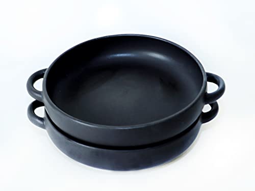 Carthage Trade Gallery - Sartén para servir - Juego de 2 Cuencos de Gres fácil de limpiar - Juego de Platos con Asas - Cazuelas de baja profundidad - 20 cm de Diámetro Cover