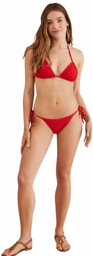 Bikini triangulaire rideau rouge Women'secret pour vos journées ensoleillées à la plage