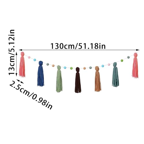 Guirnalda con pompones Boho para solucionar aulas frías y decorar techos escolares 6