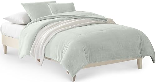 UGG Remina Twin Comforter Set 4 Piece Bed in a Bag with Throw Blanket, Decorative Pillow Sham and Reversible Comforter Hypoallergenic Luxury Bedding, Machine Washable, Twin XL, Blue-Green Clear Creek