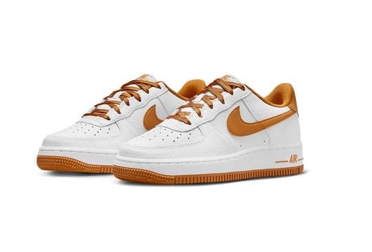 NIKE Boy's Modern, White Desert Ochre, 5 US Big Kid