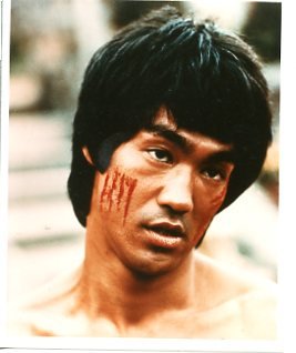 ブルース・リーの絵 アートフレーム ブルースリー 絵画 Bruce Lee 燃えよドラゴン 送料無料