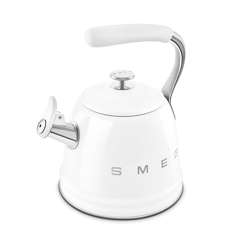 Smeg, Bouilloire SIfflante WKF01WH, en Acier Inoxydable, Capacité 2,3 L, Couvercle Amovible et Bec Doseur, Compatible avec Induction, Blanc