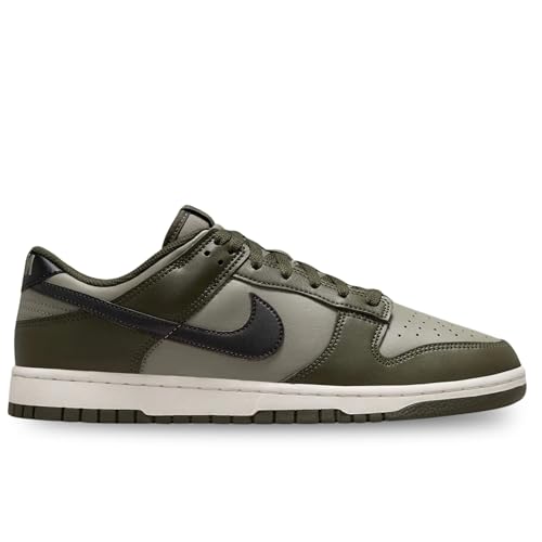Nike Men's Dunk Low Retro Sneakers2