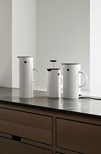 Stelton Wasserkocher EM77 - Elektrischer Kocher, Wasserkessel, Teekanne - Schnell kochend, niedriger Energieverbrauch, entnehmbarer Kalkfilter, Sicherheitsschalter - 1,5 Liter, Weiß, EU-Stecker