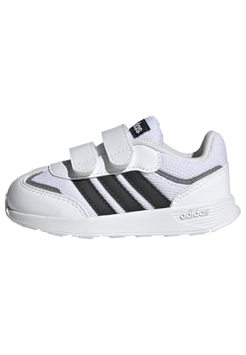Baskets bébé adidas Tensaur pour les journées actives à la crèche