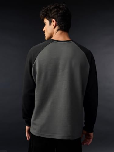 Image of The Souled Store Batman: Darkness Men and Boys Long Sleeves Round Neck Charcoal Grey Colour-Block Superhero Emblem Casual Lightweight Streetwear Trendy Full Sleeve T-Shirts
