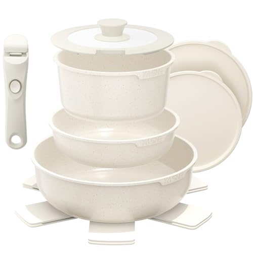 YASHE Batterie de Cuisine 9 Pièces, Set de Casseroles et Poêles Antiadhésives, Compatible Tous Feux dont Induction, Poignées Amovibles, Passe au Four, Design Empilable et Gain de Place, Blanc