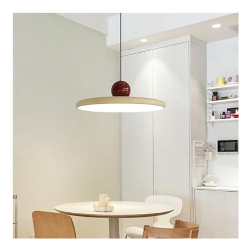 Lampe suspendue chaleureuse et romantique couleur crème pour illuminer un restaurant