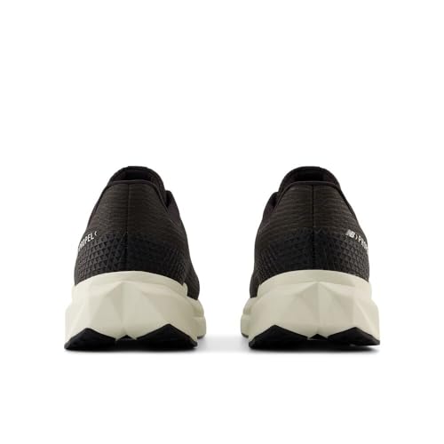 Image of New Balance Men's FuelCell Propel V5