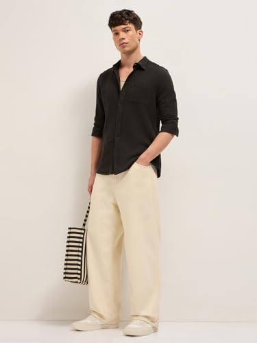 Image of THE Bear House Men's Textured Slim Fit Shirt
