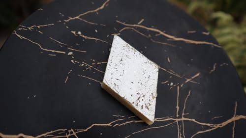 Kaju Katli, 400g (Pack of 1), Indian Cashew Sweet in Diamond Form Box (Sliver cotted)