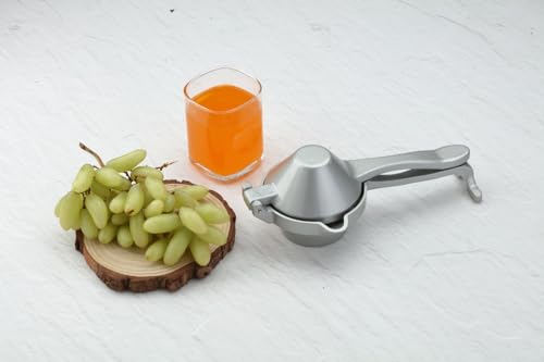 Exprimidor de mano | Exprimidor manual de aluminio | Agarre ergonómico para una extracción eficiente de jugo de cítricos y otras frutas | Compacto duradero fácil de usar y limpiar | Pesado 360 gramos