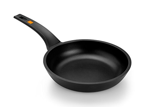 BRA Efficient patelnia, czarna, 18 cm, nadaje się do wszystkich rodzajów kuchni, łącznie z indukcją, nie zawiera PFOA