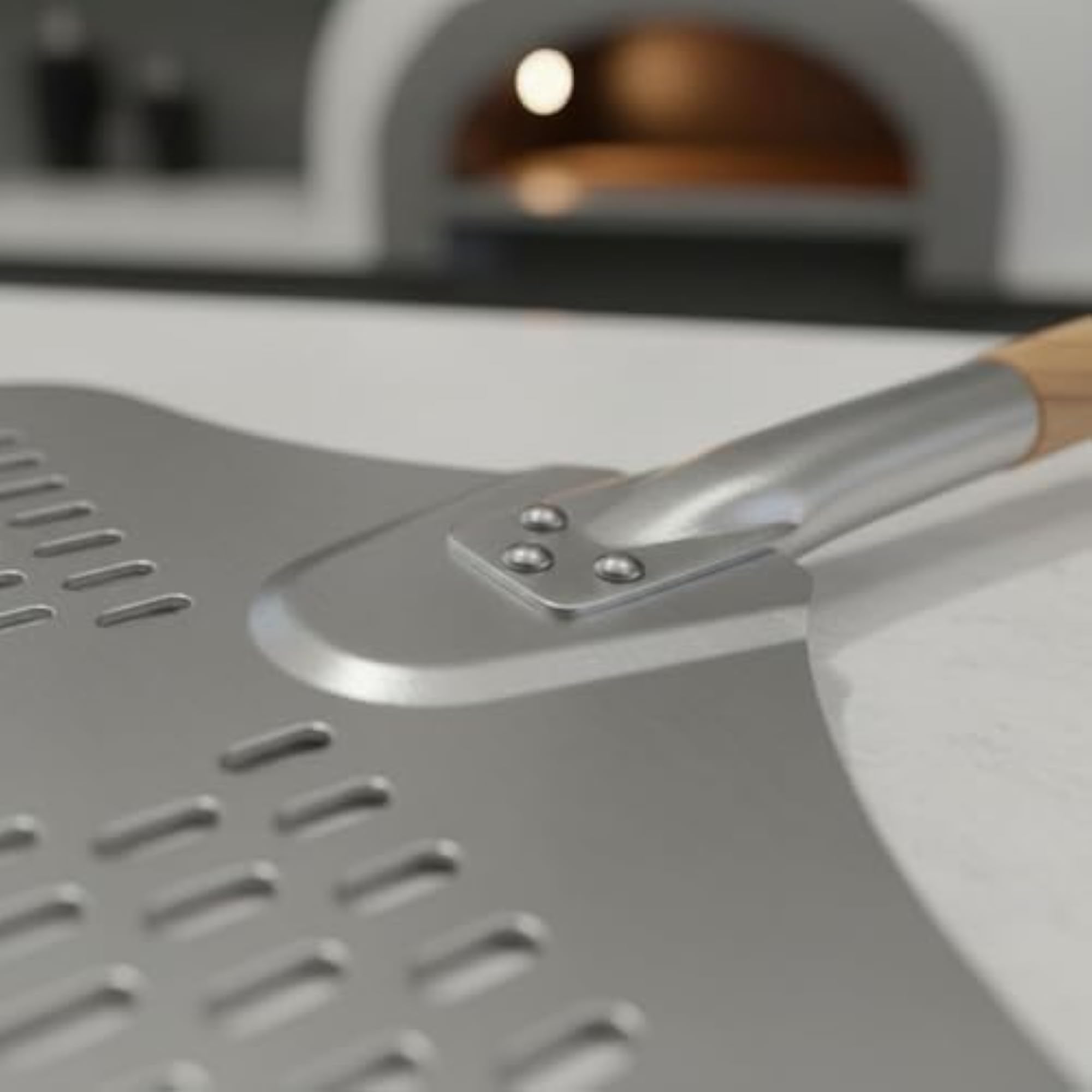 Aluminum Pizza Peel with Long Handle, Easy to Clean