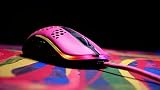 Xtrfy M42 RGB, ultralekka przewodowa mysz do gier, najnowocześniejszy sensor Pixart 3389, modułowa obudowa (2 rozmiary w zestawie), regulowane podświetlenie RGB, Pink Edition