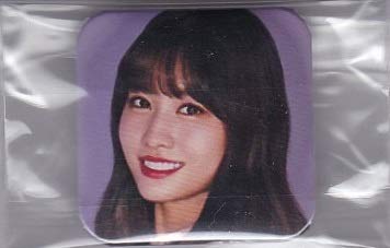 TWICE モモ 缶バッジ セット twice MOMO 缶バッジ 3個セット - メルカリ