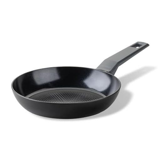 Fackelmann Pan 20 cm statement – keramische gecoate pan – gerecycled aluminium met antiaanbaklaag, honingraatbodemstructuur – voor alle warmtebronnen, inclusief inductie, PFAS-vrij