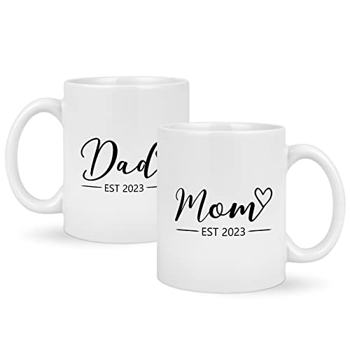 RFSHOP Tasse à café Mom Dad Est 2023, cadeau de nouvelle maman pour femme, cadeau de grossesse pour les premiers parents, cadeau de fête des pères et des mères, 325 ml RFSHOP Tasse à café Mom Dad Est 2023, cadeau de nouvelle maman pour femme, cadeau de grossesse pour les premiers parents, cadeau de fête des pères et des mères, 325 ml