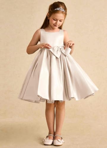 A-Line Satin Sleeveless Flower Girl Dress Scooped Back Junior Bridesmaid Dress Square Neck Knee Length with Bows3