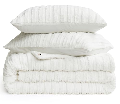 UGG Kenzie Full/Queen Comforter Set with 2 Pillow Shams Plush Faux Fur Bedding Soft Warm Down Alternative Comforter Washable Hypoallergenic Fluffy Blanket Set for Bedroom, Full/Queen Size, White Snow