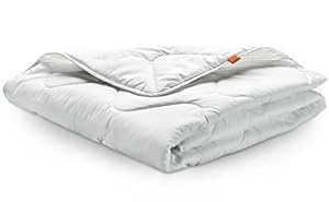 sleepling Bettdecke 135x200 cm, Sommerdecke, Sommerbettdecke leicht 135 x 200, Made in EU, Oeko-Tex 100, Waschbar 60 Grad, 100% feine Mikrofaser, Basic 100