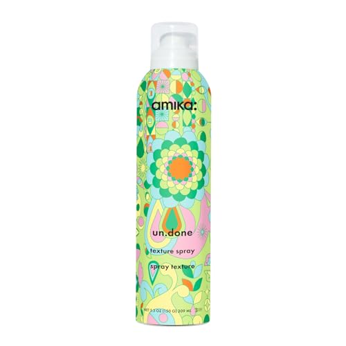 Spray volume amika UnDone pour un coiffage effet retour de plage au fini mat
