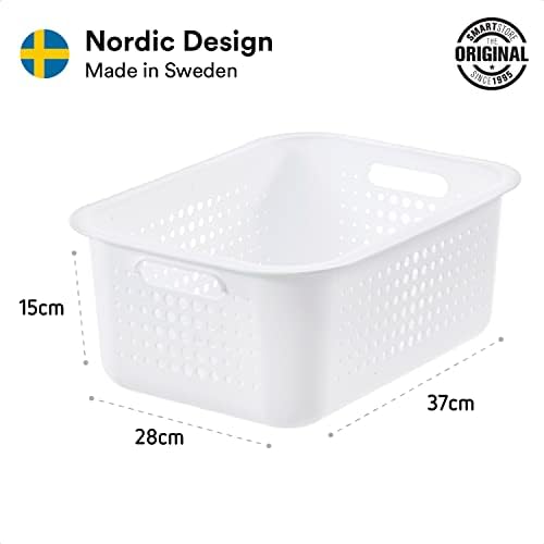 SmartStore 10L Recycled Plastic Storage Basket with handles - White - Stackable and Nestable - 10 Year Guarantee - Medium basket - L37 x W28 x H15 cm