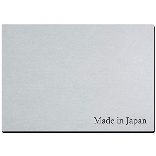 [ air-mo ] 珪藻土 水切りマット 日本製 [ A4サイズ 縦21cm × 横29.7cm 厚さ8mm ( 重量440g ) ] 特許技術 ナノテクノロジーによる微細孔 珪藻土マット 食器 トレー 速乾 水切り 吸水マット（Amazon）
